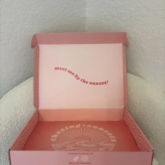 Pink Palm Puff x Amare. NIB. Size Medium - Picture 4 of 4